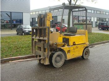 Komatsu FD30-2 HEFTRUCK - Diesel forklift