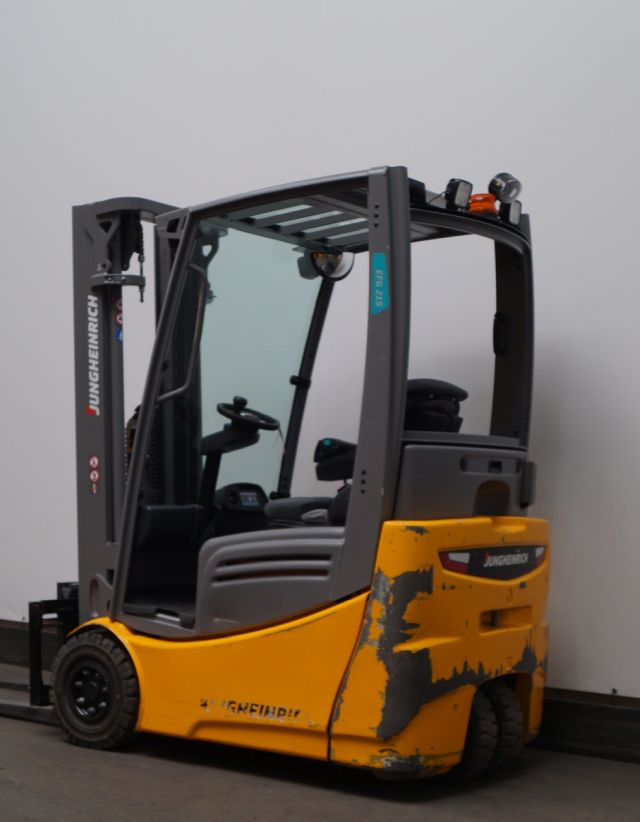 Electric forklift Jungheinrich EFG215