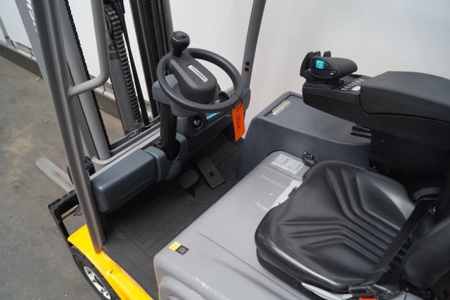 Electric forklift Jungheinrich EFG216k