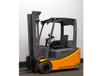Electric forklift  Jungheinrich EFG220