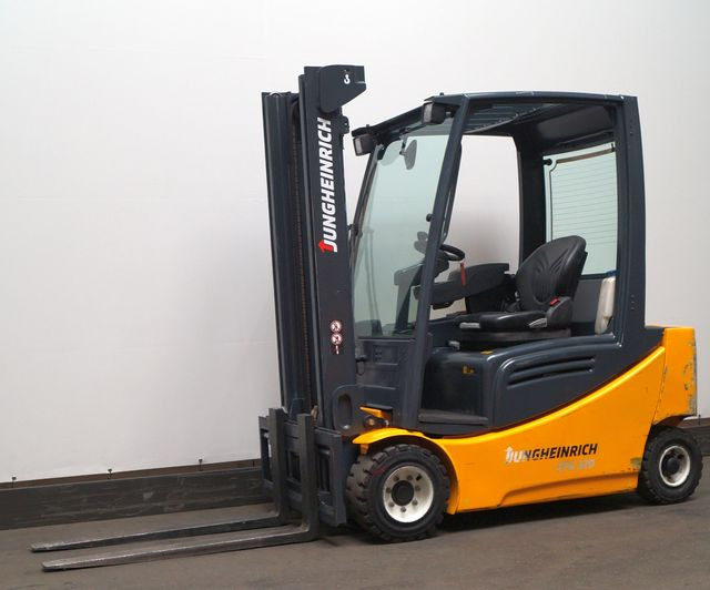 Electric forklift Jungheinrich EFG320