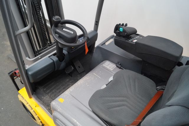 Electric forklift Jungheinrich EFG320