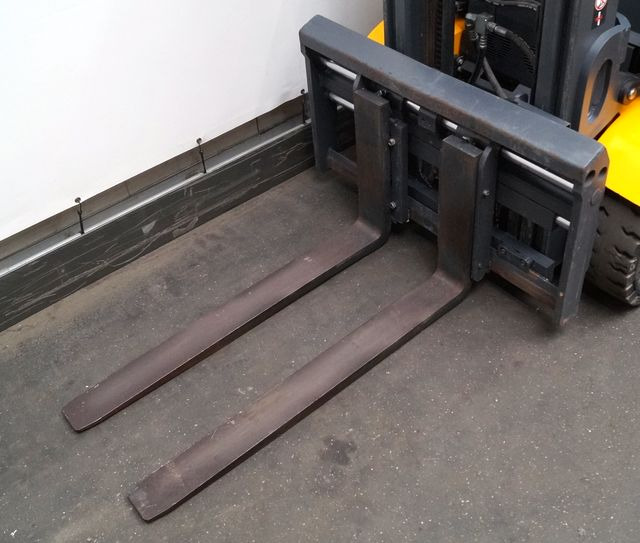 Electric forklift Jungheinrich EFG425s