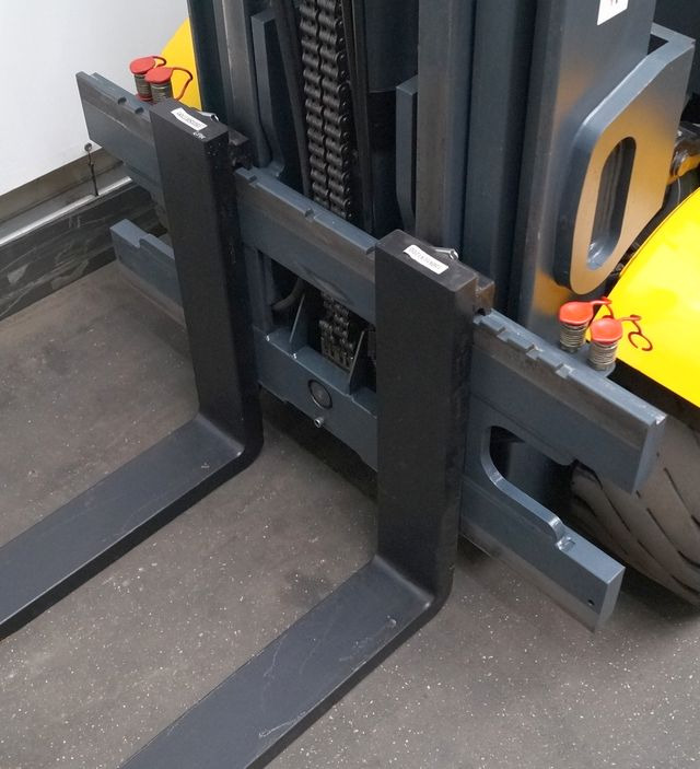 Electric forklift Jungheinrich EFG550