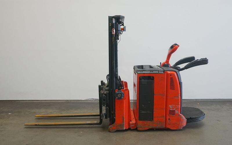 Stacker Linde L 07 AC AP 1170: picture 3