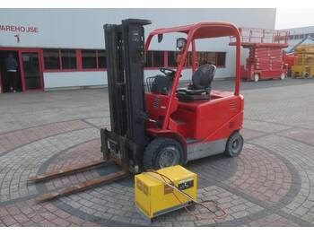 Electric forklift MANITOU