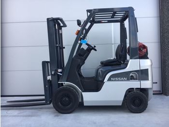 Electric forklift NISSAN P1F1A15D: picture 1