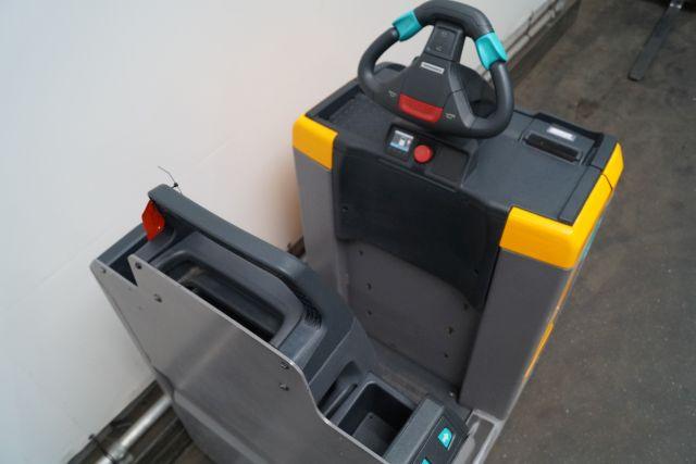 Order picker Jungheinrich ECE220