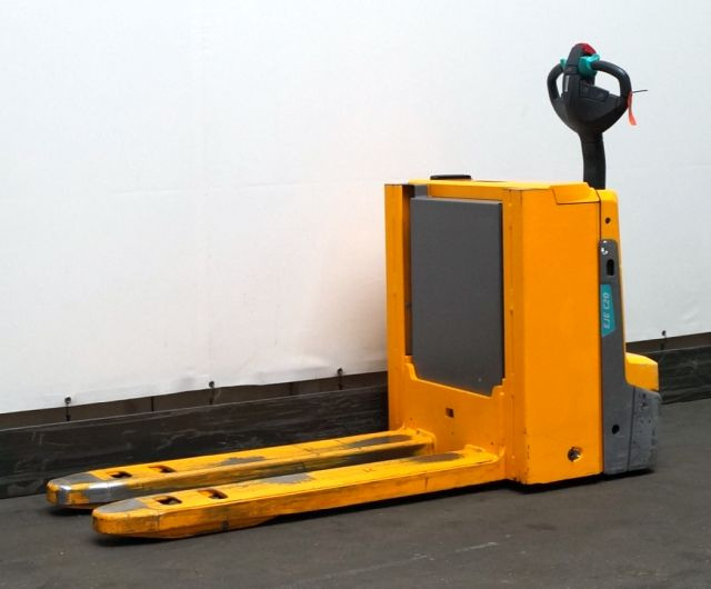 Pallet truck Jungheinrich EJE C20