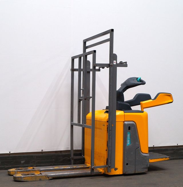 Pallet truck Jungheinrich ERE120