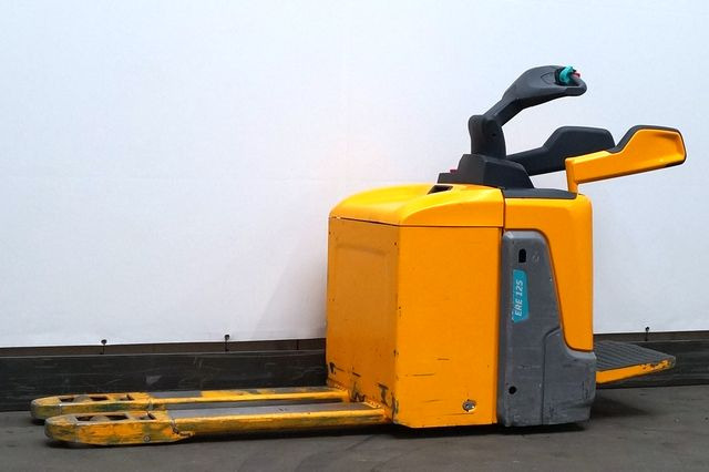 Pallet truck Jungheinrich ERE125