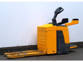 Pallet truck  Jungheinrich ERE225