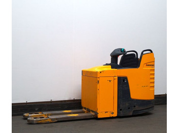 Pallet truck  Jungheinrich ERE225