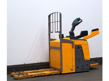 Pallet truck  Jungheinrich ERE225