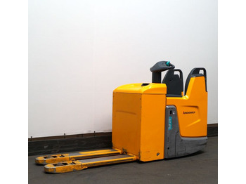 Pallet truck  Jungheinrich ERE225