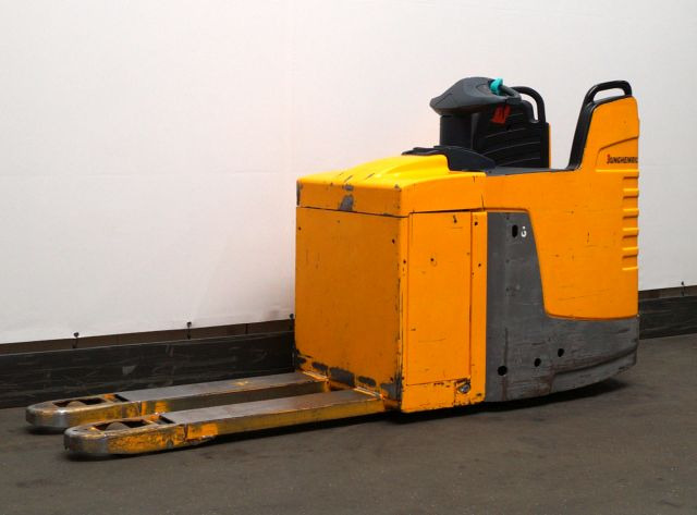 Pallet truck Jungheinrich ERE225