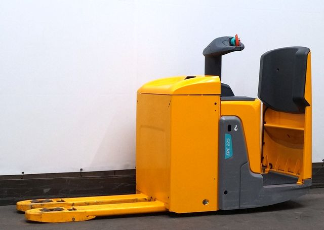 Pallet truck Jungheinrich ERE225