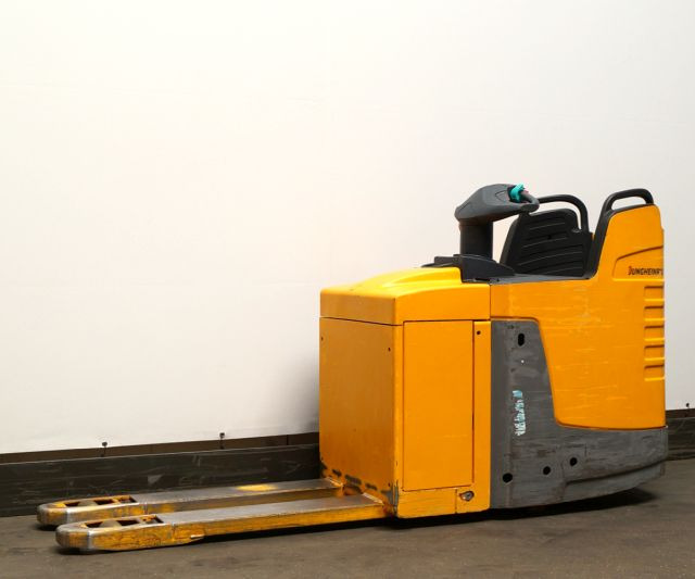 Pallet truck Jungheinrich ERE225
