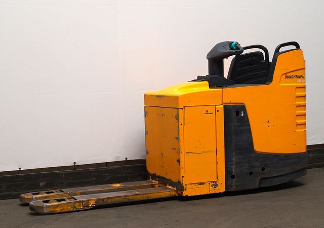 Pallet truck Jungheinrich ERE225