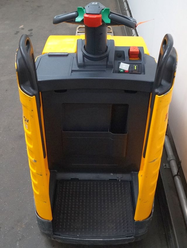 Pallet truck Jungheinrich ERE225