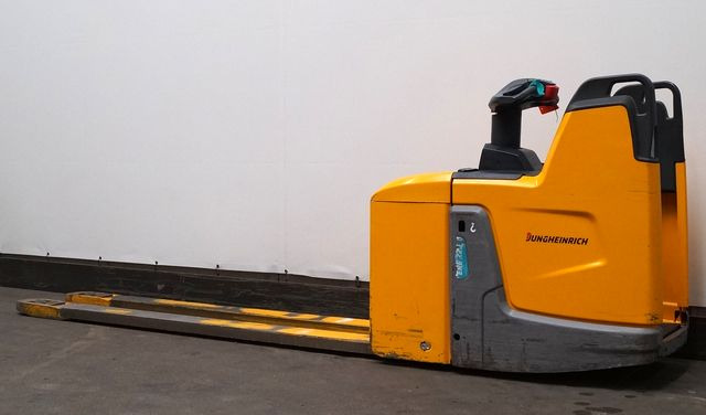 Pallet truck Jungheinrich ERE225