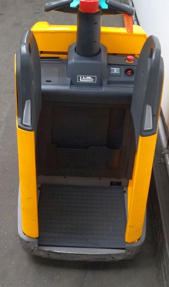 Pallet truck Jungheinrich ERE225