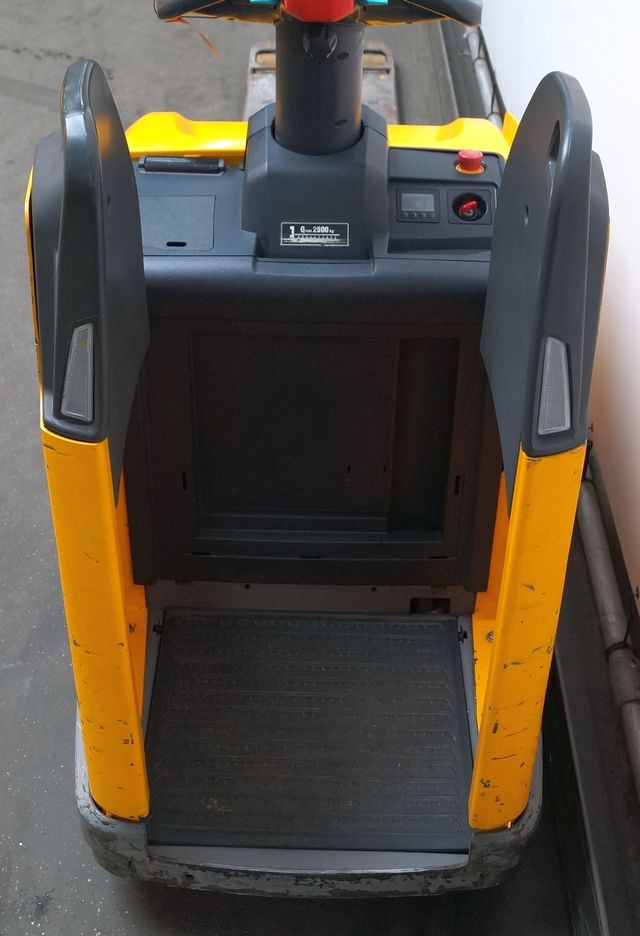 Pallet truck Jungheinrich ERE225