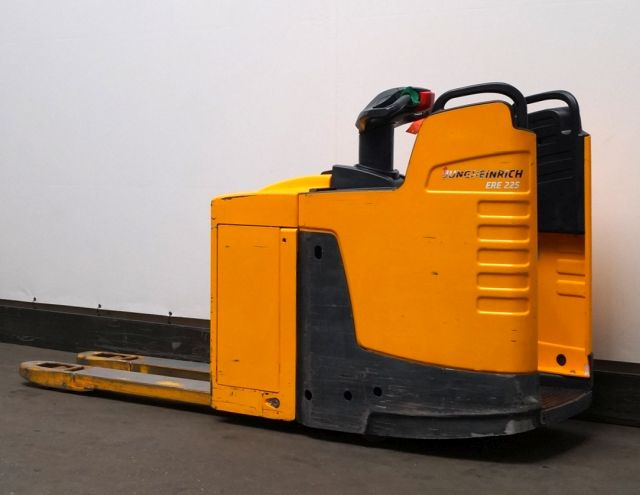 Pallet truck Jungheinrich ERE225