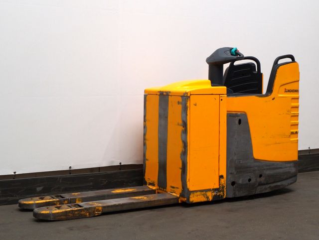 Pallet truck Jungheinrich ERE225