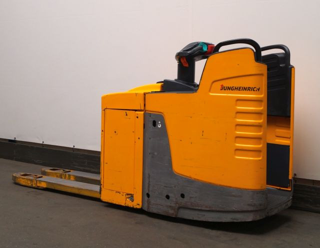 Pallet truck Jungheinrich ERE225