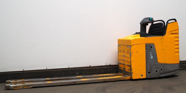 Pallet truck Jungheinrich ERE225