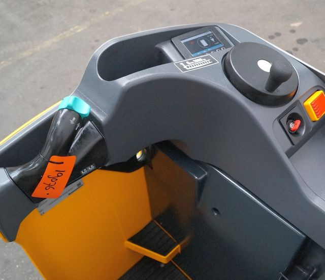 Pallet truck Jungheinrich ESE120