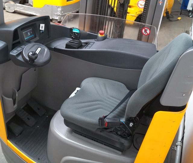 Reach truck Jungheinrich ETV214