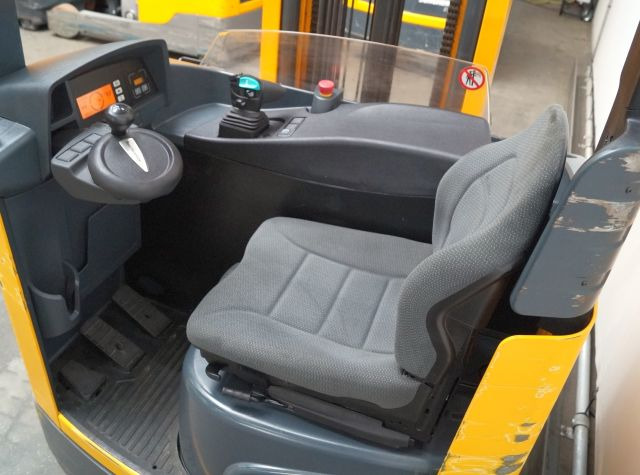 Reach truck Jungheinrich ETV214