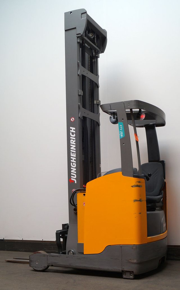 Reach truck Jungheinrich ETV214