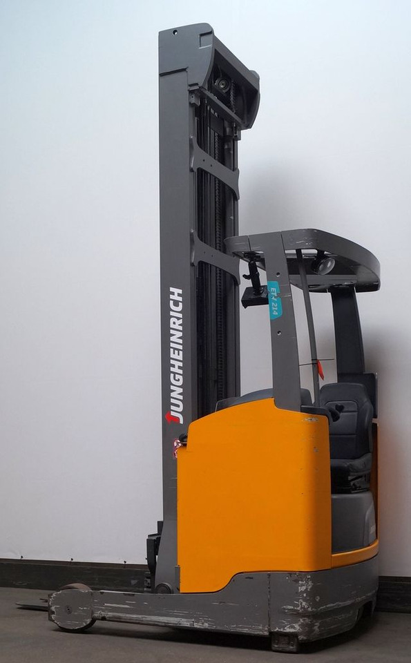 Reach truck Jungheinrich   ETV214
