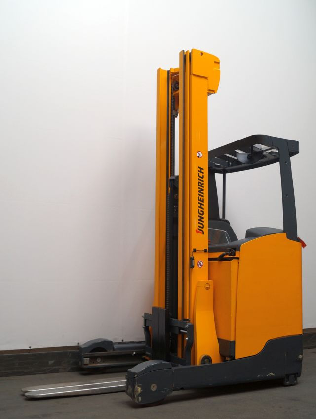 Reach truck Jungheinrich ETV214