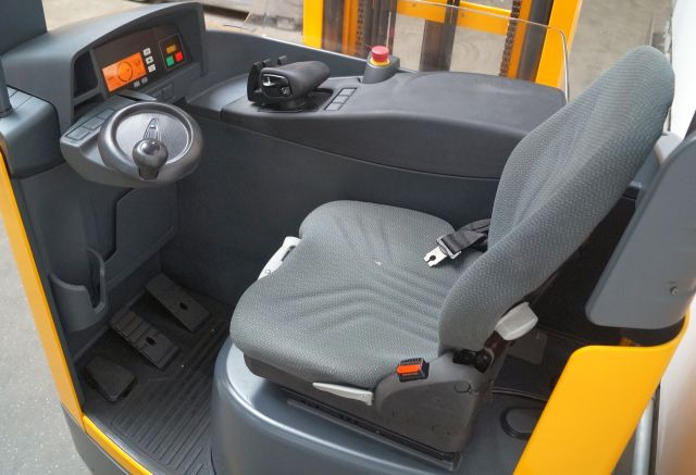 Reach truck Jungheinrich ETV214