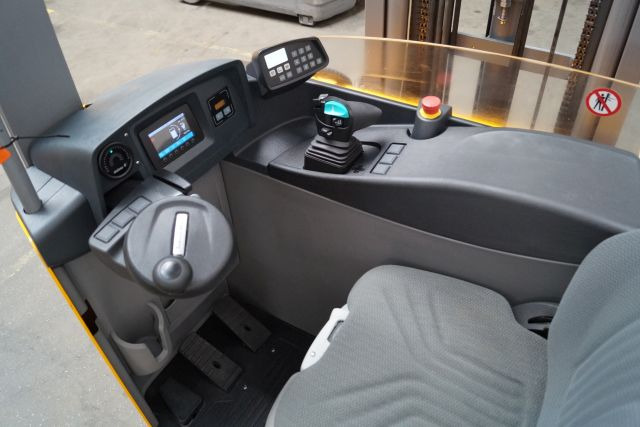 Reach truck Jungheinrich ETV214