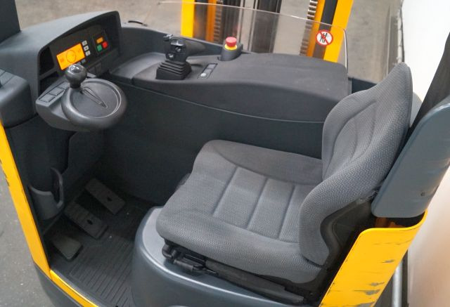 Reach truck Jungheinrich ETV216