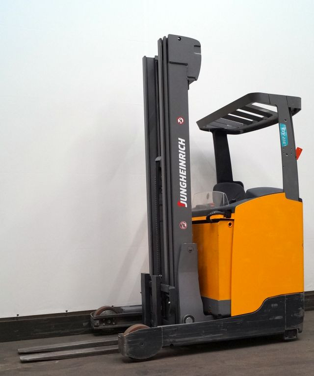 Reach truck Jungheinrich ETV216
