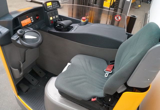 Reach truck Jungheinrich ETV216