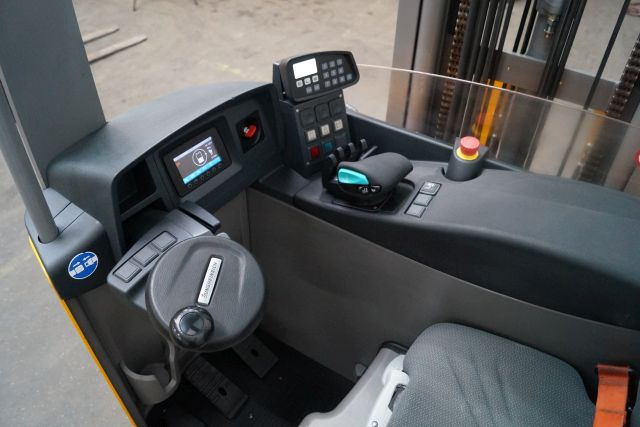 Reach truck Jungheinrich ETV216