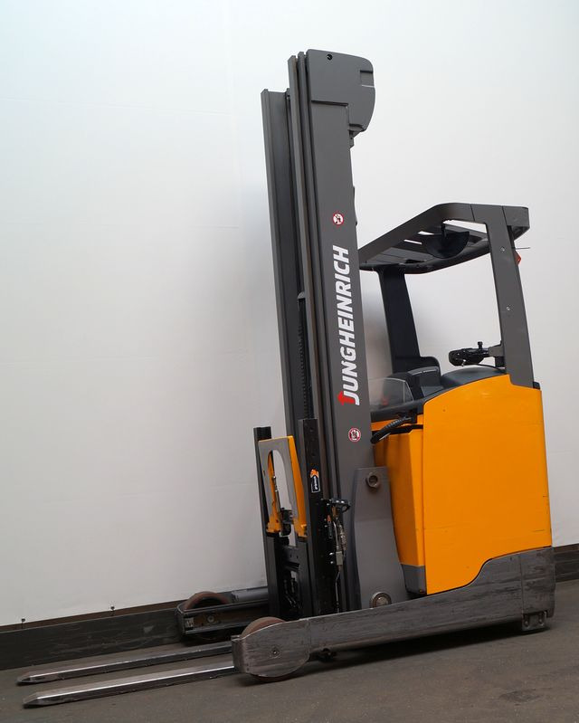Reach truck Jungheinrich ETV216