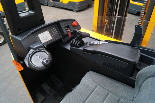 Reach truck Jungheinrich ETV216