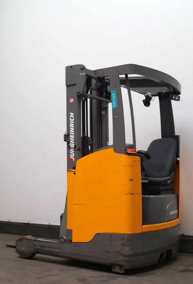 Reach truck Jungheinrich ETV216
