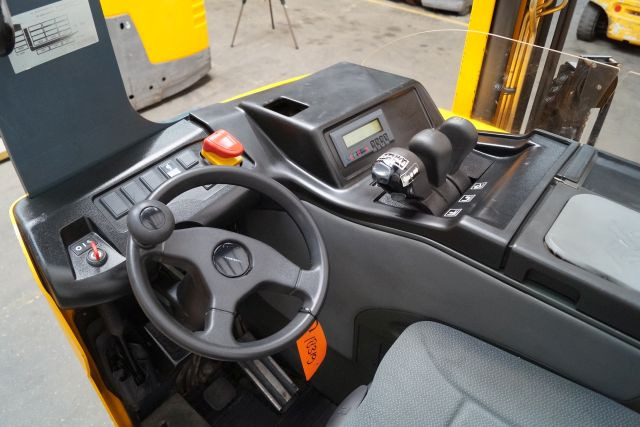 Reach truck Jungheinrich ETV C16