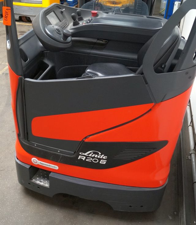 Reach truck Linde R20G-01