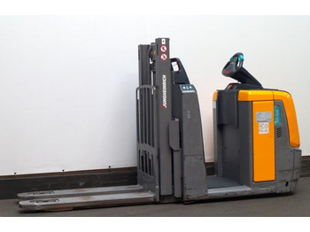 Stacker  Jungheinrich ECD320