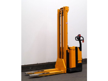 Stacker  Jungheinrich EJC12